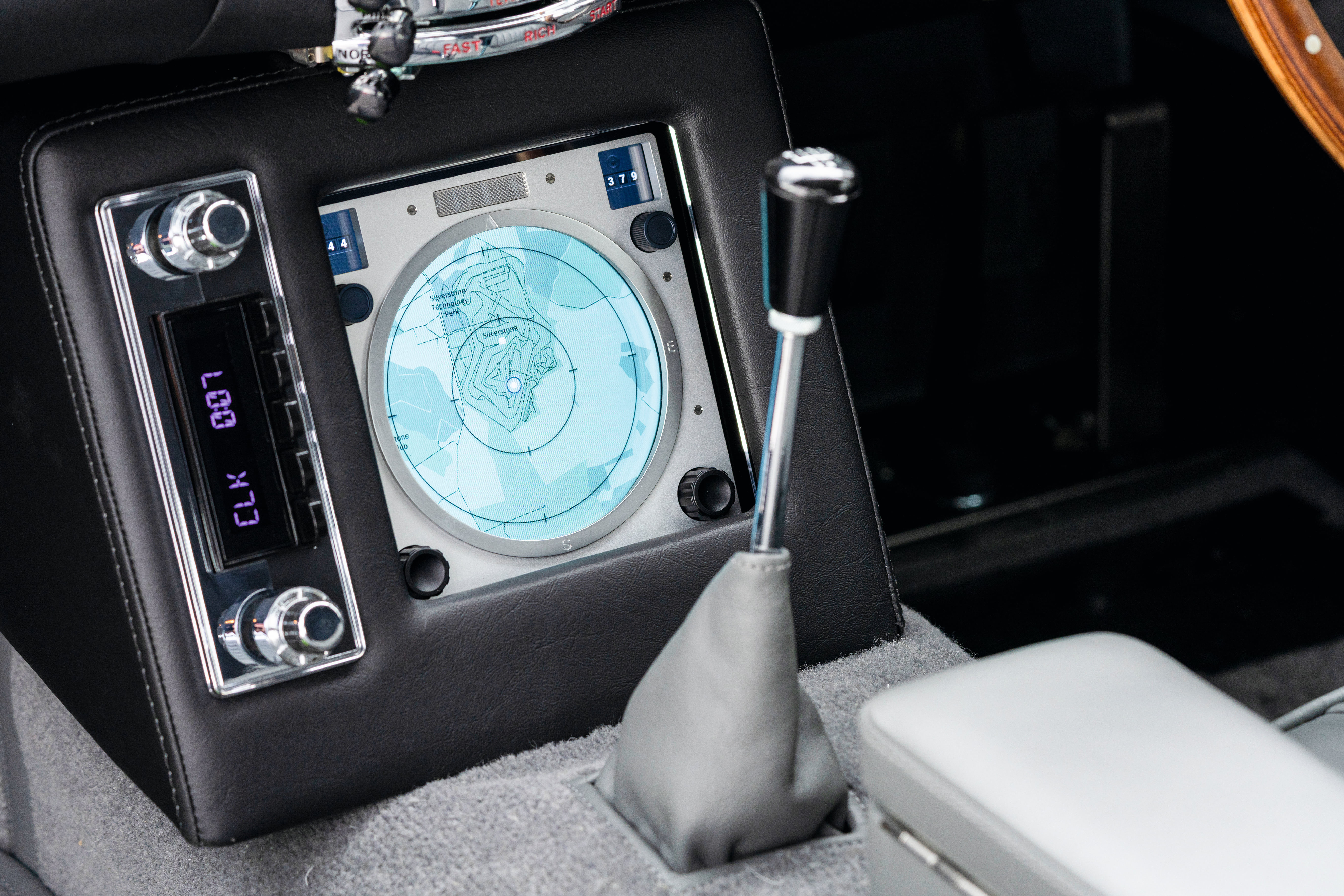 Bond James Bond この車さえあれば誰もが007に Octane Jp Fuelling The Passion 車に情熱を