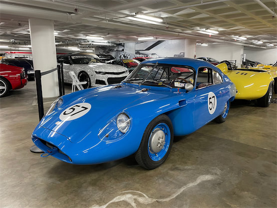 AUTOMOBILE MUSEUM BY BOW　BOWの自動車博物館 BOWイラスト集 BOWの自動車博物館 池田和弘 - メルカリ