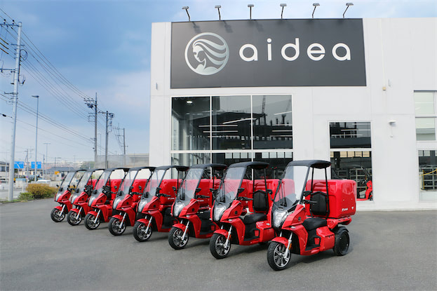 4輪と2輪の良いとこ取り！？電動3輪バイクが郵便配達に採用された理由