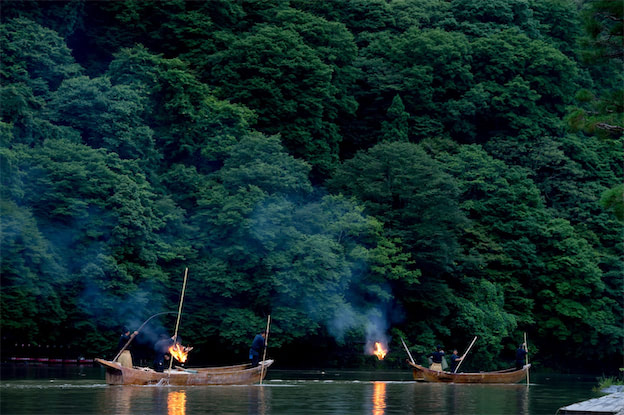 嵐山で鑑賞船を独り占め！平安時代の「お舟遊び」を体験 | octane.jp