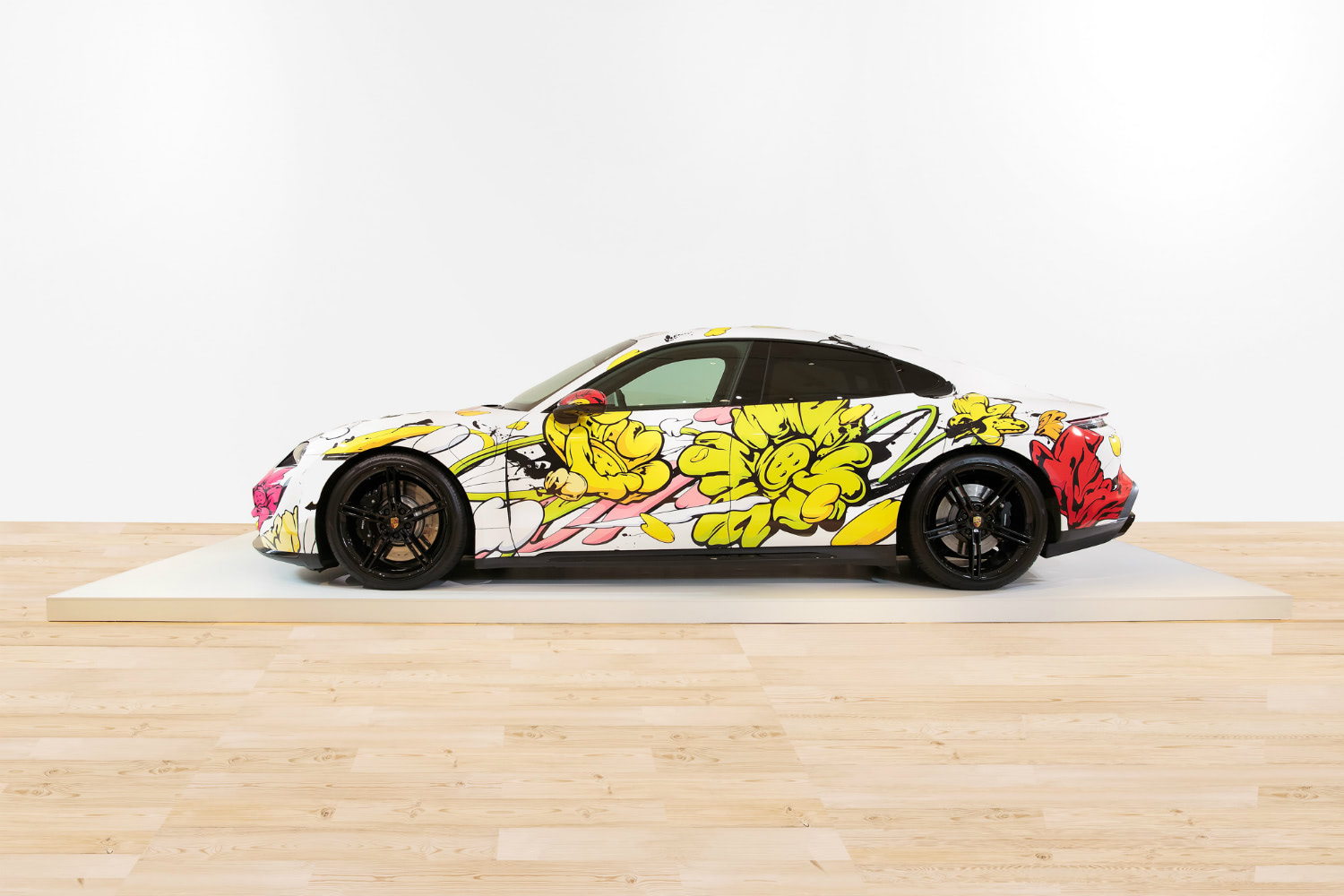 エネルギッシュでピースフル｜SHUN SUDOとコラボした、世界で1台の