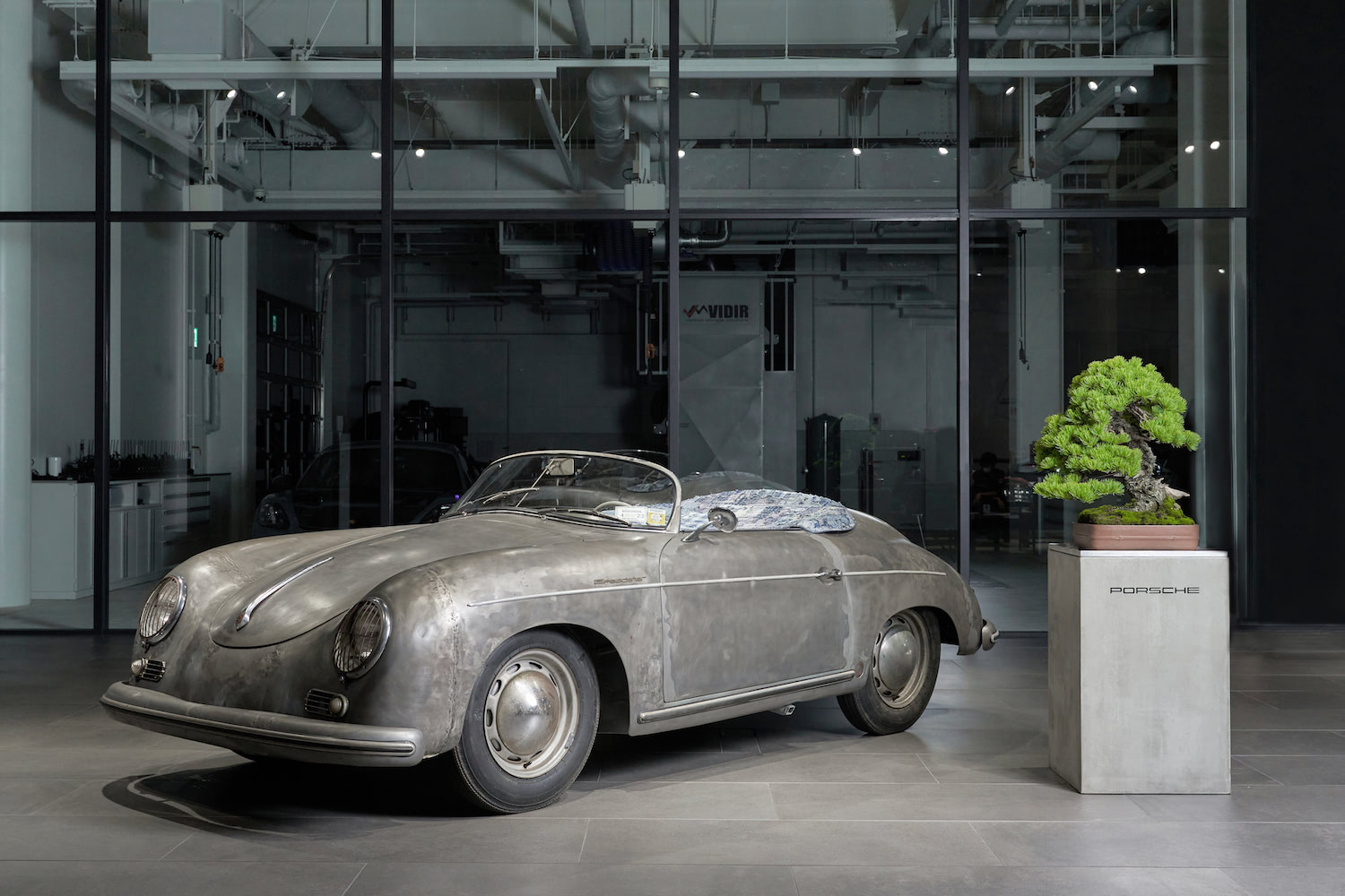 翌日発送　専用 356スピードスターをベースにした作品、「Bonsai 356」が日本初