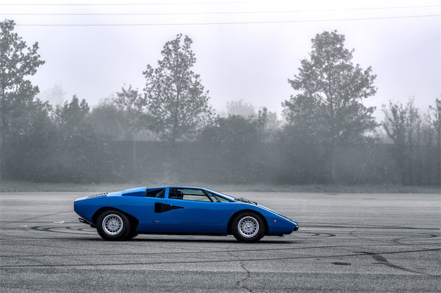 あるべきもの」がない !? 特別なカウンタックLP400のレストレーション