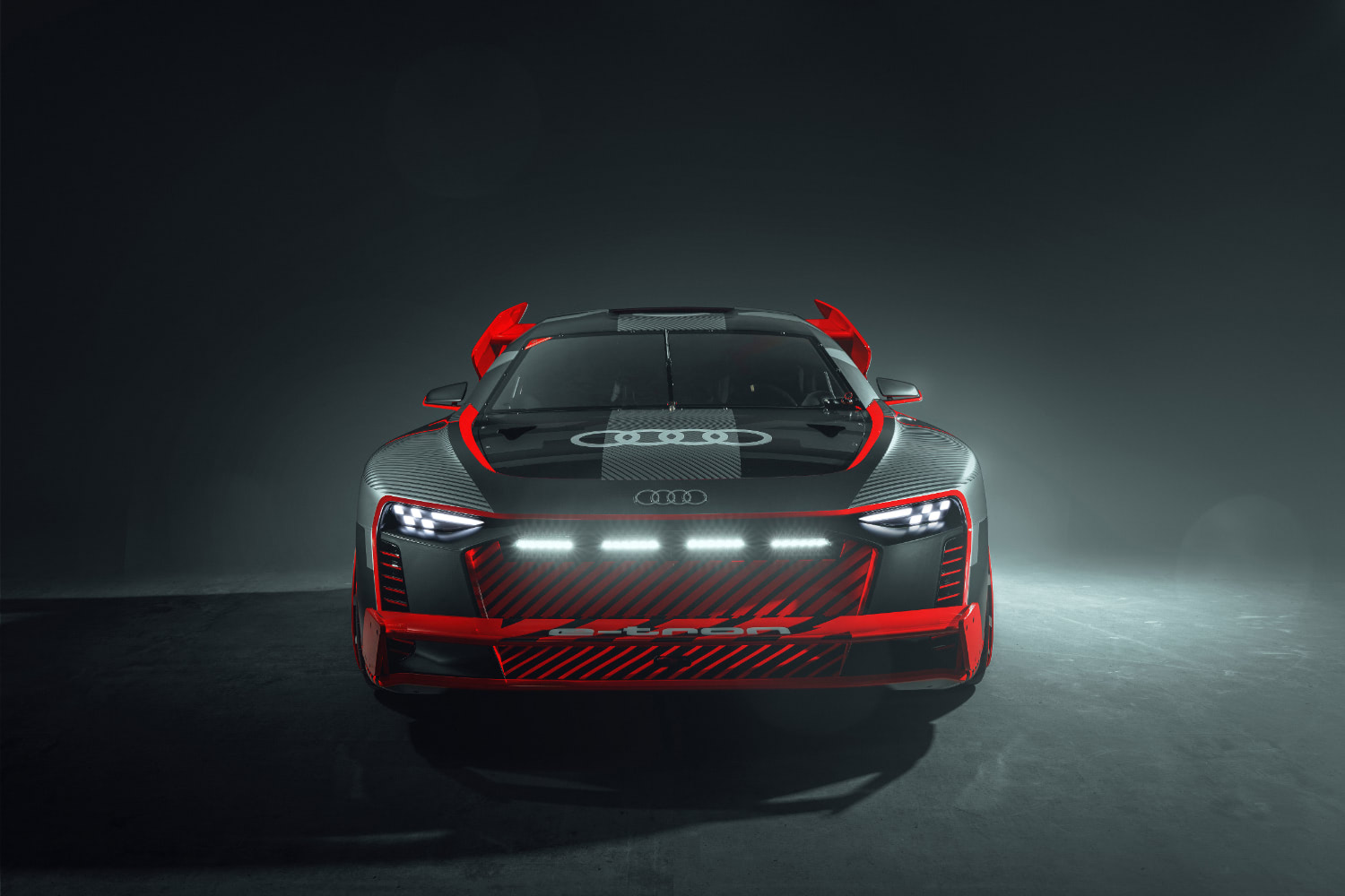 ケン・ブロック追悼企画｜世界で1台の電気自動車「アウディ S1 e-tron