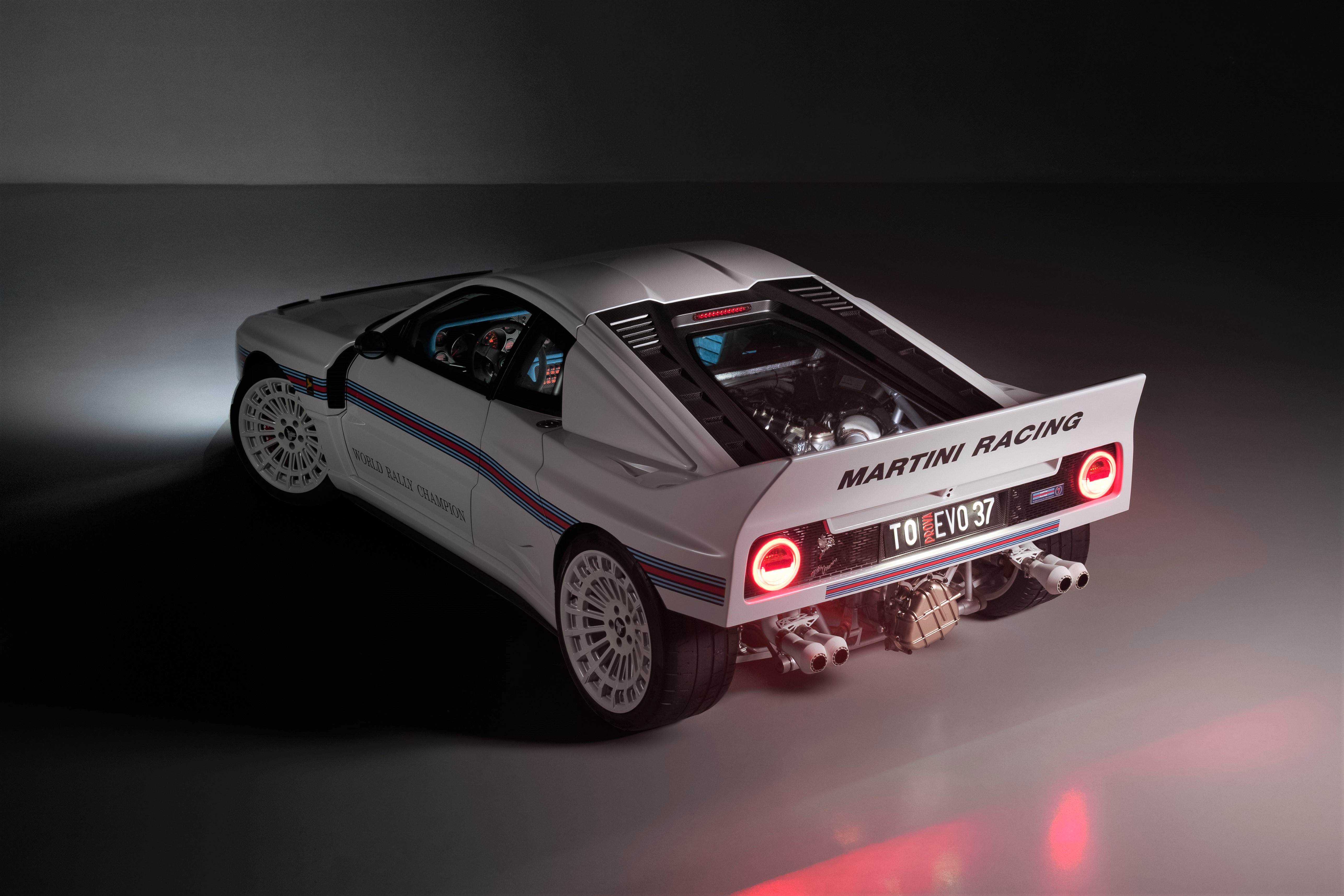 知る人ぞ知るレジェンドマシン ランチア037の歴史を紡ぐモンスターが