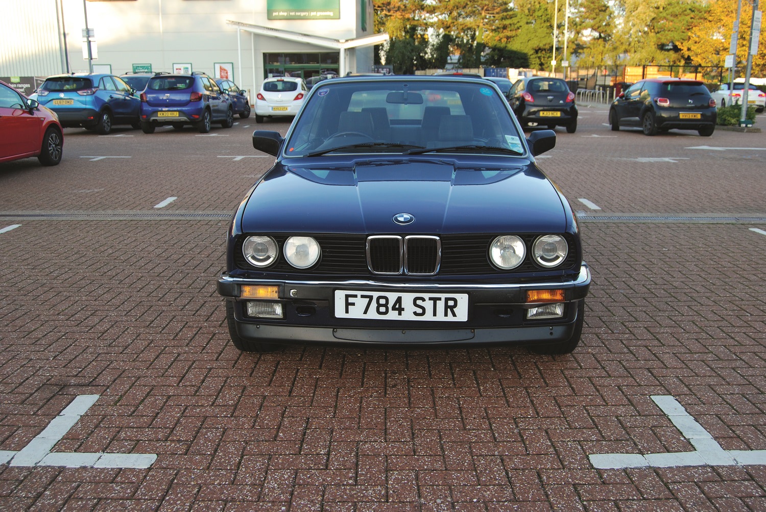 BMW320i E30テールランプ右 BMW 3 Series E30 Tail Lights Assembly (81-94) - BavGruppe Design