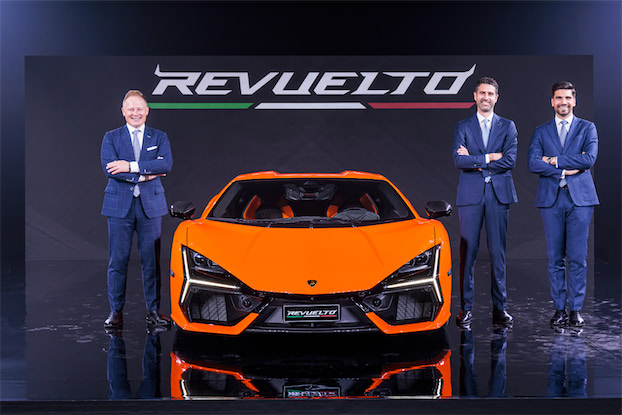 ランボルギーニ新時代の幕開け！フラッグシップのレヴエルトが