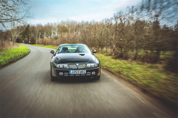 思わず笑みがこぼれる「笑顔誘発マシン」｜ランチア・ハイエナ誕生の