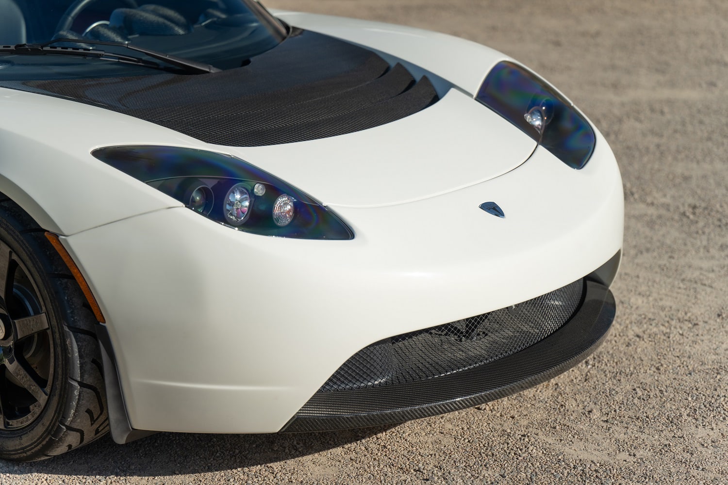 テスラ社の歴史を語る上で欠かせない、最初のモデル「テスラ